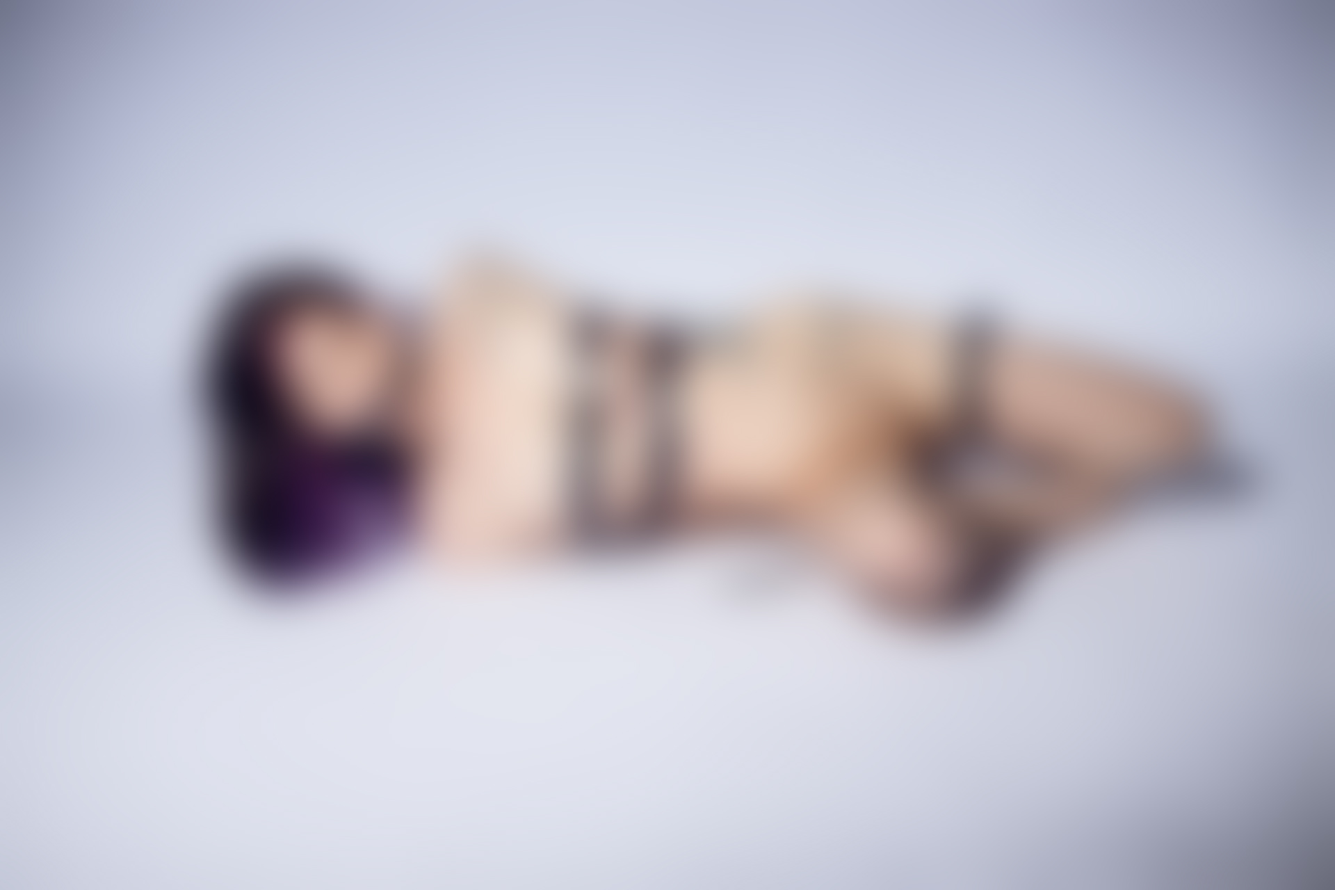 bound with leather straps, Teil 2