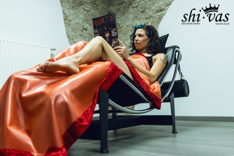 Noch mehr Himmel auf Erden – Latex-Homewear!