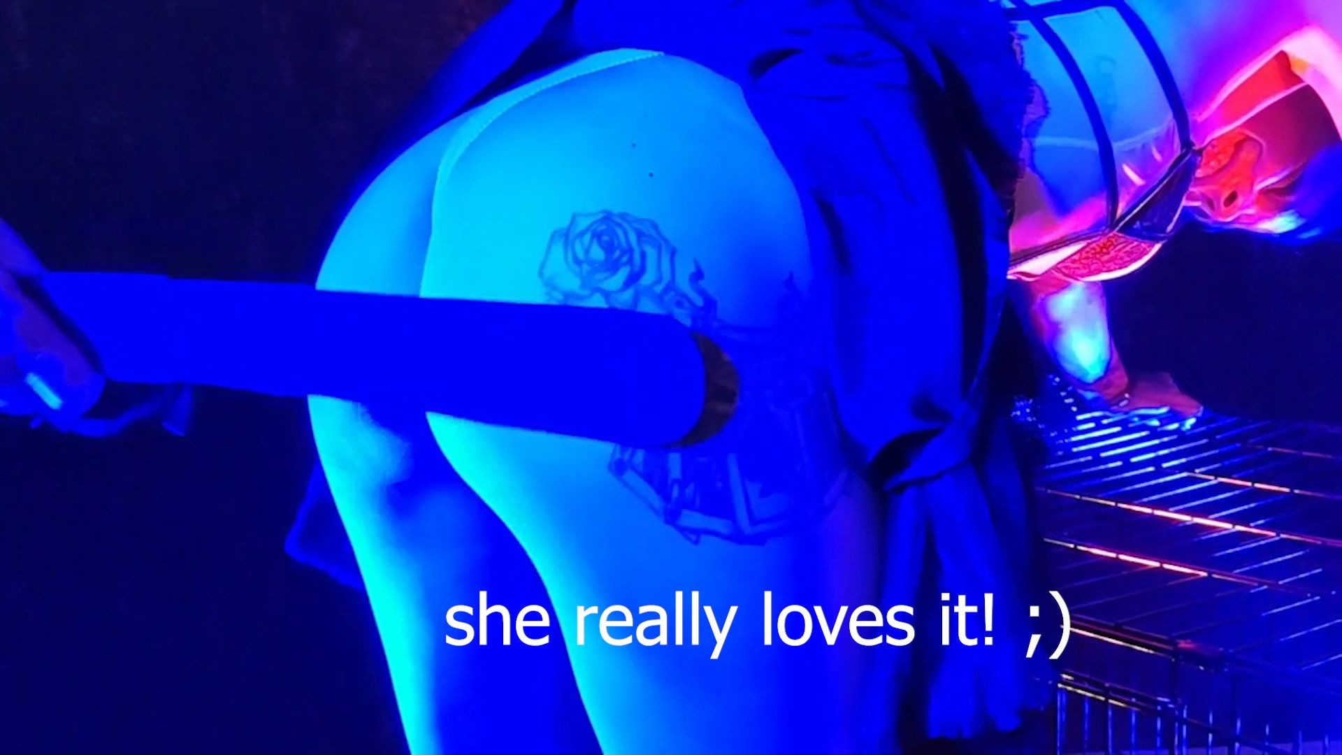 Coco loves the paddle – Video