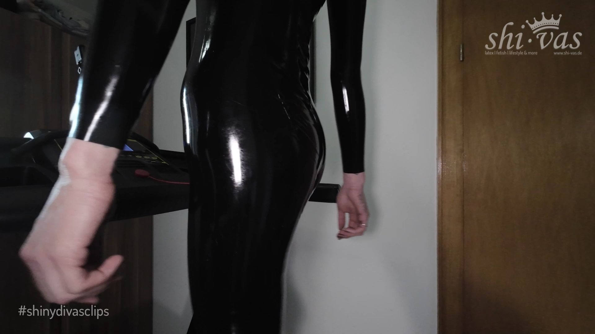 Wie hält sich ein Latexmodel fit?