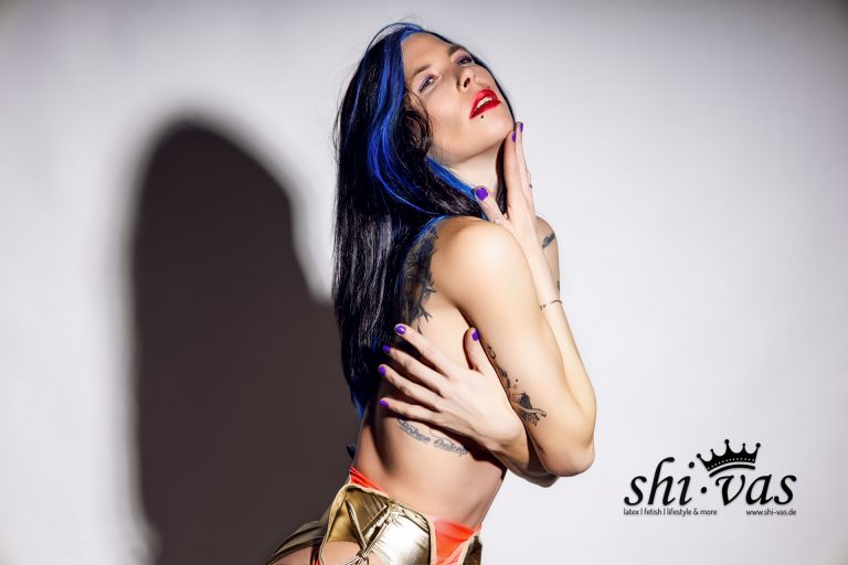 Realise Poolslider: Badeanzug oder Waffe? Teil 03